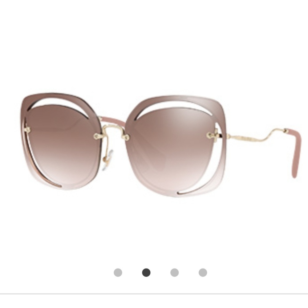 👀 I want these Miu Miu Scenique Eyewear w/Cut Out